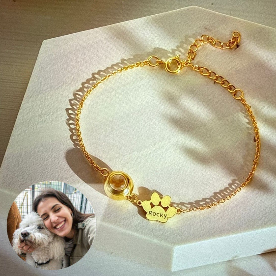 Bracelet personnalisé avec nom de l'animal et photo projetée