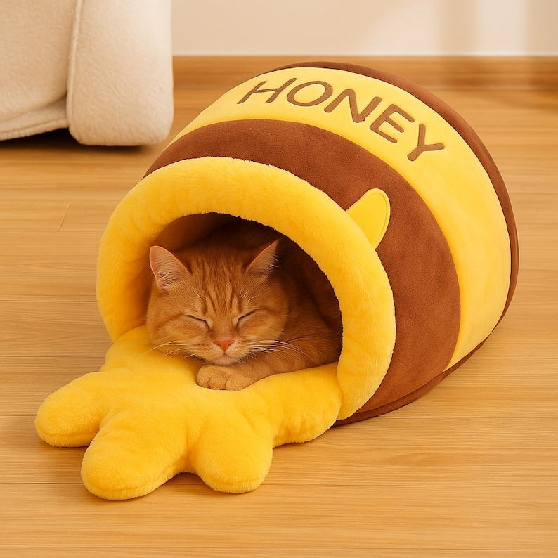 Honeycomb Cat Sofa Bed – Plush Cozy Dome, Washable & Non-Slip